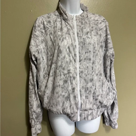 Lululemon Bombs Away Reversible Jacket White/Gray Printed Nylon Size L - Picture 7 of 10